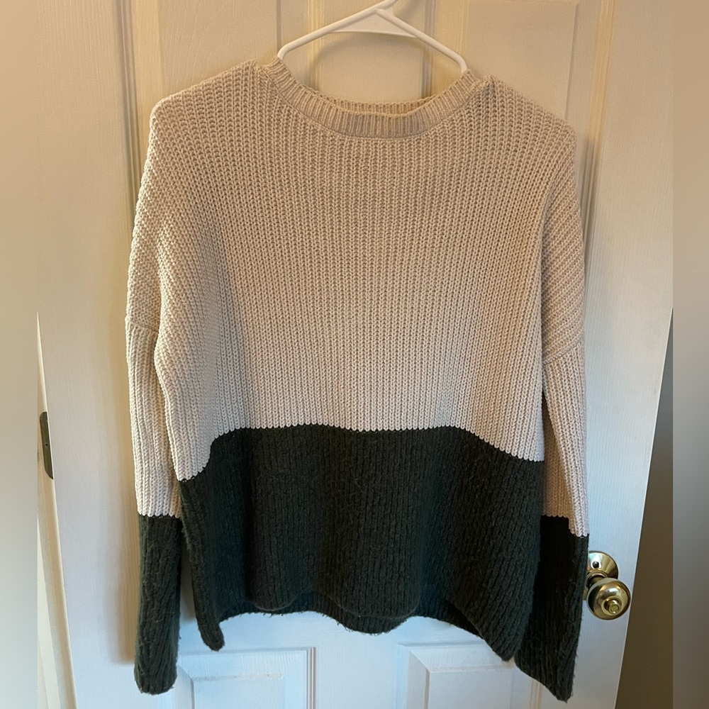 BB Dakota Sweater